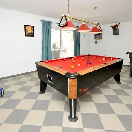 Villa Luxury With Pool, Jacuzzi, Sauna And Gym *