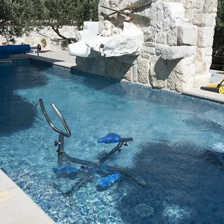 Villa Luxury With Pool, Jacuzzi, Sauna And Gym *