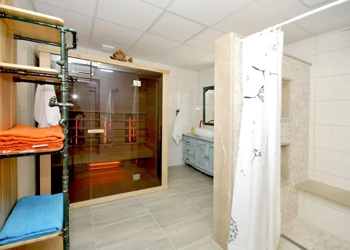 Luxury With Pool, Jacuzzi, Sauna And Gym Trogir