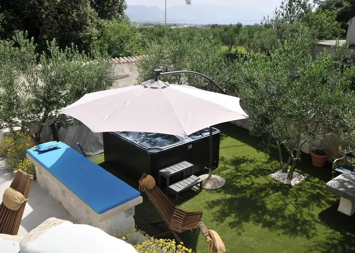 Luxury With Pool, Jacuzzi, Sauna And Gym Вилла