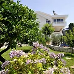 Villa Luxury With Pool, Jacuzzi, Sauna And Gym *