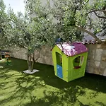 Luxury With Pool, Jacuzzi, Sauna And Gym * Trogir